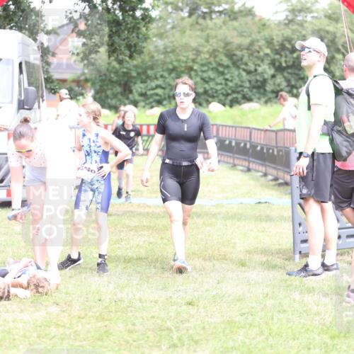 21.06.2026 - 29. Vierlanden-Triathlon Andreas Tolksdorf http://msf.ph/oto/9894798 21.06.2026 15:08:51 Ziel 1231, 1254, 1297, 1231, 1254, 1297 meine-sportfotos.de