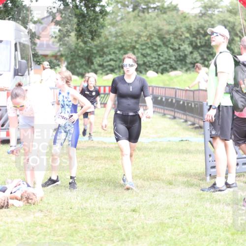 21.06.2026 - 29. Vierlanden-Triathlon Andreas Tolksdorf http://msf.ph/oto/9894799 21.06.2026 15:08:51 Ziel 1231, 1254, 1297, 1231, 1254, 1297 meine-sportfotos.de