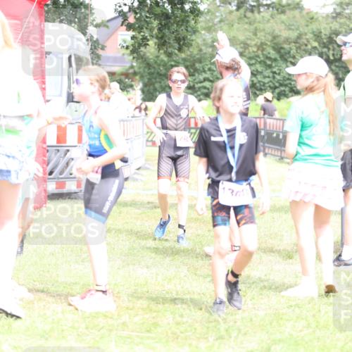 21.06.2026 - 29. Vierlanden-Triathlon Andreas Tolksdorf http://msf.ph/oto/9894829 21.06.2026 15:09:03 Ziel 1254, 1254 meine-sportfotos.de