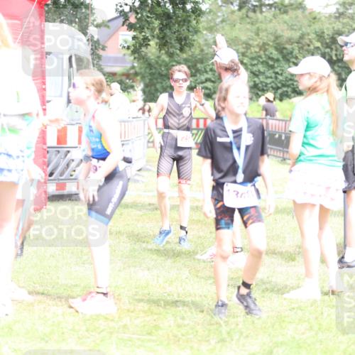 21.06.2026 - 29. Vierlanden-Triathlon Andreas Tolksdorf http://msf.ph/oto/9894831 21.06.2026 15:09:03 Ziel 1254, 1254 meine-sportfotos.de