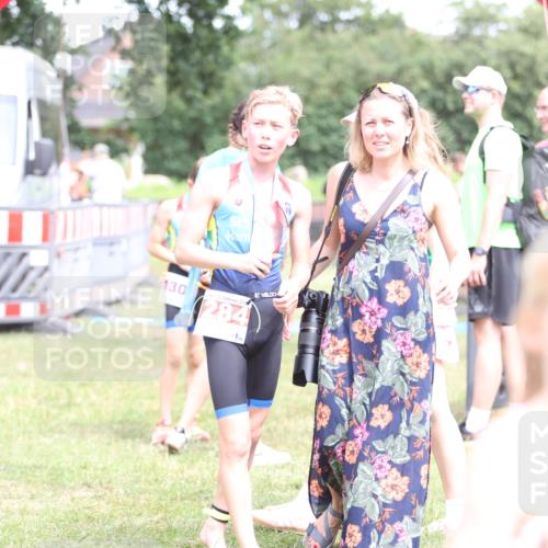 21.06.2026 - 29. Vierlanden-Triathlon Andreas Tolksdorf http://msf.ph/oto/9894835 21.06.2026 15:09:20 Ziel 1302, 1302 meine-sportfotos.de