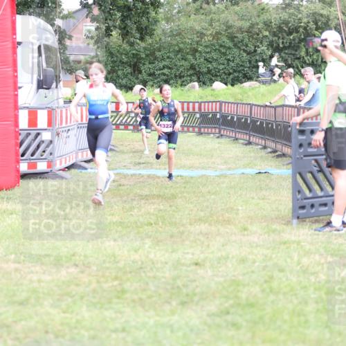 21.06.2026 - 29. Vierlanden-Triathlon Andreas Tolksdorf http://msf.ph/oto/9894851 21.06.2026 15:09:50 Ziel 1293, 1319, 1322, 1293, 1319, 1322 meine-sportfotos.de