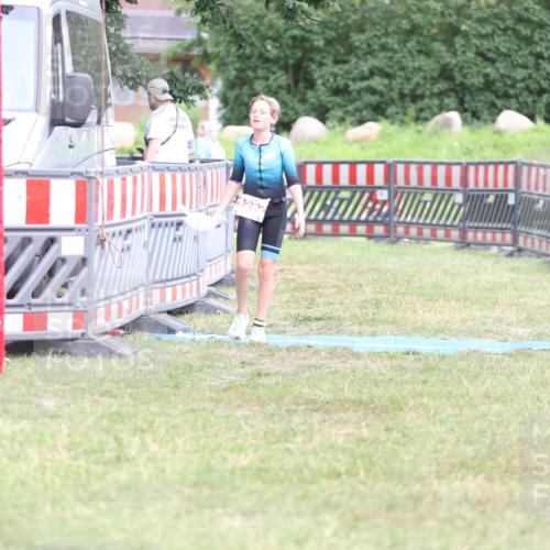21.06.2026 - 29. Vierlanden-Triathlon Andreas Tolksdorf http://msf.ph/oto/9894872 21.06.2026 15:10:12 Ziel 1282, 1282 meine-sportfotos.de