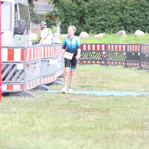 21.06.2026 - 29. Vierlanden-Triathlon Andreas Tolksdorf http://msf.ph/oto/9894873 21.06.2026 15:10:12 Ziel 1282, 1282 meine-sportfotos.de