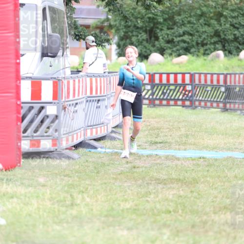 21.06.2026 - 29. Vierlanden-Triathlon Andreas Tolksdorf http://msf.ph/oto/9894879 21.06.2026 15:10:12 Ziel 1282, 1282 meine-sportfotos.de