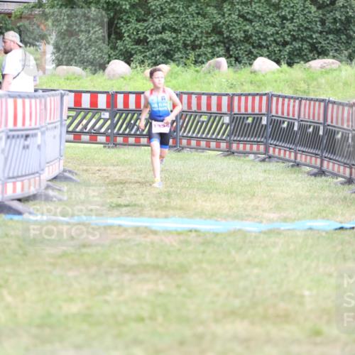 21.06.2026 - 29. Vierlanden-Triathlon Andreas Tolksdorf http://msf.ph/oto/9894881 21.06.2026 15:10:20 Ziel 1287, 1334, 1287, 1334 meine-sportfotos.de