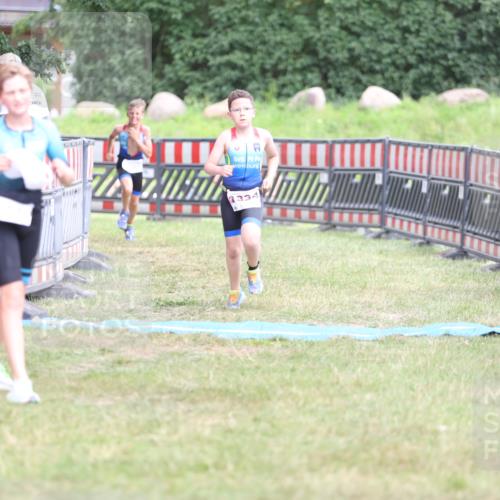 21.06.2026 - 29. Vierlanden-Triathlon Andreas Tolksdorf http://msf.ph/oto/9894894 21.06.2026 15:10:22 Ziel 1287, 1334, 1287, 1334 meine-sportfotos.de