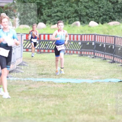 21.06.2026 - 29. Vierlanden-Triathlon Andreas Tolksdorf http://msf.ph/oto/9894895 21.06.2026 15:10:22 Ziel 1287, 1334, 1287, 1334 meine-sportfotos.de