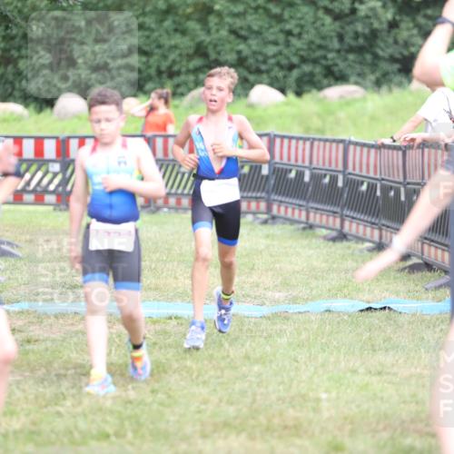 21.06.2026 - 29. Vierlanden-Triathlon Andreas Tolksdorf http://msf.ph/oto/9894918 21.06.2026 15:10:25 Ziel 1287, 1334, 1287, 1334 meine-sportfotos.de