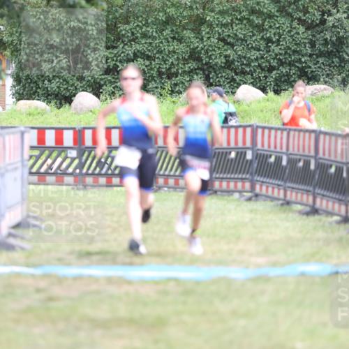 21.06.2026 - 29. Vierlanden-Triathlon Andreas Tolksdorf http://msf.ph/oto/9894921 21.06.2026 15:10:43 Ziel 1233, 1267, 1273, 1304, 1305, 1233, 1267, 1273, 1304, 1305 meine-sportfotos.de