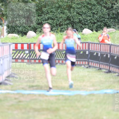 21.06.2026 - 29. Vierlanden-Triathlon Andreas Tolksdorf http://msf.ph/oto/9894923 21.06.2026 15:10:43 Ziel 1233, 1267, 1273, 1304, 1305, 1233, 1267, 1273, 1304, 1305 meine-sportfotos.de