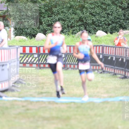 21.06.2026 - 29. Vierlanden-Triathlon Andreas Tolksdorf http://msf.ph/oto/9894926 21.06.2026 15:10:43 Ziel 1233, 1267, 1273, 1304, 1305, 1233, 1267, 1273, 1304, 1305 meine-sportfotos.de