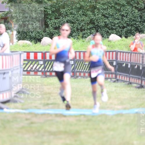 21.06.2026 - 29. Vierlanden-Triathlon Andreas Tolksdorf http://msf.ph/oto/9894927 21.06.2026 15:10:43 Ziel 1233, 1267, 1273, 1304, 1305, 1233, 1267, 1273, 1304, 1305 meine-sportfotos.de
