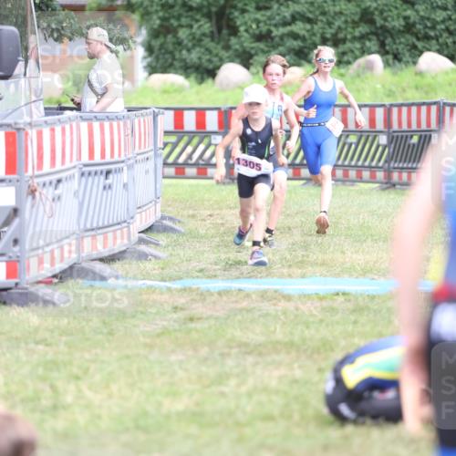 21.06.2026 - 29. Vierlanden-Triathlon Andreas Tolksdorf http://msf.ph/oto/9894932 21.06.2026 15:10:50 Ziel 1233, 1273, 1305, 1311, 1321, 1233, 1273, 1305, 1311, 1321 meine-sportfotos.de