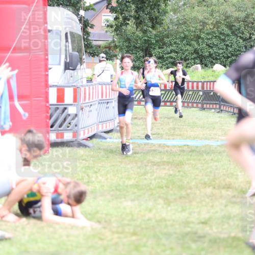21.06.2026 - 29. Vierlanden-Triathlon Andreas Tolksdorf http://msf.ph/oto/9894972 21.06.2026 15:11:16 Ziel 1230, 1244, 1257, 1275, 1288, 1332, 1230, 1244, 1257, 1275, 1288, 1332 meine-sportfotos.de