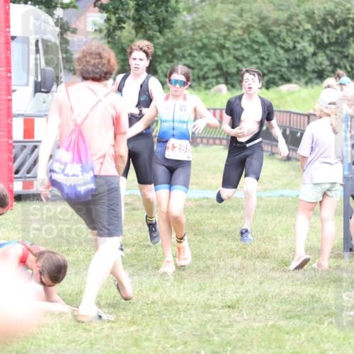 21.06.2026 - 29. Vierlanden-Triathlon Andreas Tolksdorf http://msf.ph/oto/9894989 21.06.2026 15:11:19 Ziel 1230, 1244, 1257, 1275, 1288, 1332, 1230, 1244, 1257, 1275, 1288, 1332 meine-sportfotos.de