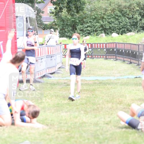 21.06.2026 - 29. Vierlanden-Triathlon Andreas Tolksdorf http://msf.ph/oto/9895004 21.06.2026 15:11:29 Ziel 1275, 1317, 1332, 1275, 1317, 1332 meine-sportfotos.de