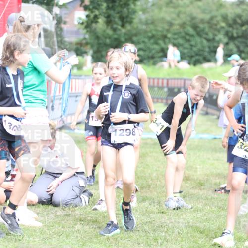 21.06.2026 - 29. Vierlanden-Triathlon Andreas Tolksdorf http://msf.ph/oto/9895050 21.06.2026 15:13:00 Ziel 1249, 1258, 1260, 1290, 1298, 1318, 1249, 1258, 1260, 1290, 1298, 1318 meine-sportfotos.de