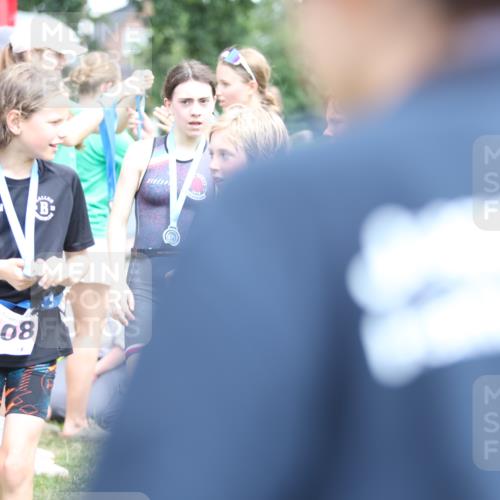 21.06.2026 - 29. Vierlanden-Triathlon Andreas Tolksdorf http://msf.ph/oto/9895060 21.06.2026 15:13:03 Ziel 1249, 1260, 1290, 1318, 1249, 1260, 1290, 1318 meine-sportfotos.de