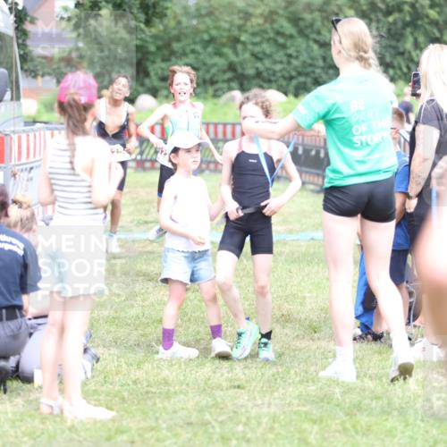 21.06.2026 - 29. Vierlanden-Triathlon Andreas Tolksdorf http://msf.ph/oto/9895093 21.06.2026 15:13:24 Ziel 1229, 1253, 1310, 1229, 1253, 1310 meine-sportfotos.de