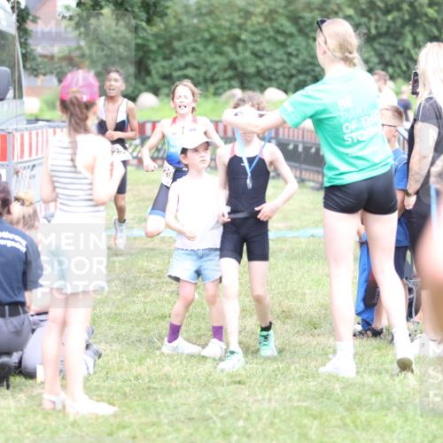 21.06.2026 - 29. Vierlanden-Triathlon Andreas Tolksdorf http://msf.ph/oto/9895097 21.06.2026 15:13:24 Ziel 1229, 1253, 1310, 1229, 1253, 1310 meine-sportfotos.de