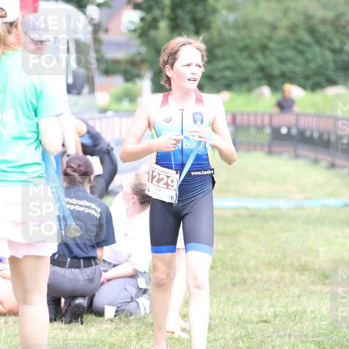 21.06.2026 - 29. Vierlanden-Triathlon Andreas Tolksdorf http://msf.ph/oto/9895109 21.06.2026 15:13:29 Ziel 1229, 1253, 1261, 1310, 1229, 1253, 1261, 1310 meine-sportfotos.de