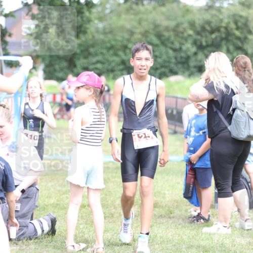 21.06.2026 - 29. Vierlanden-Triathlon Andreas Tolksdorf http://msf.ph/oto/9895111 21.06.2026 15:13:35 Ziel 1261, 1306, 1310, 1261, 1306, 1310 meine-sportfotos.de
