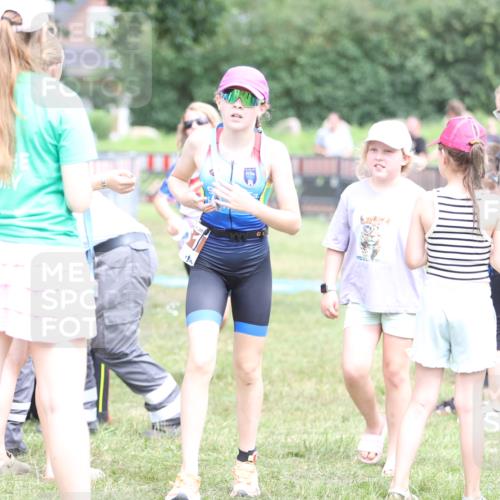 21.06.2026 - 29. Vierlanden-Triathlon Andreas Tolksdorf http://msf.ph/oto/9895120 21.06.2026 15:13:44 Ziel 1261, 1306, 1261, 1306 meine-sportfotos.de