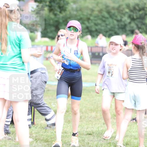 21.06.2026 - 29. Vierlanden-Triathlon Andreas Tolksdorf http://msf.ph/oto/9895121 21.06.2026 15:13:44 Ziel 1261, 1306, 1261, 1306 meine-sportfotos.de