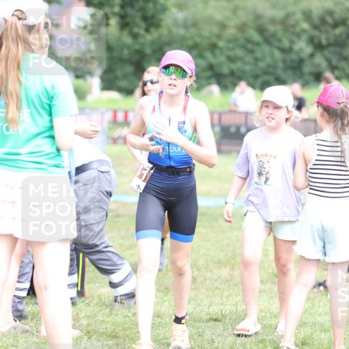 21.06.2026 - 29. Vierlanden-Triathlon Andreas Tolksdorf http://msf.ph/oto/9895122 21.06.2026 15:13:44 Ziel 1261, 1306, 1261, 1306 meine-sportfotos.de
