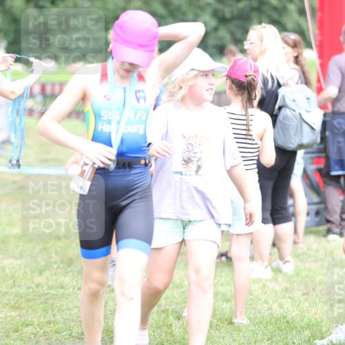 21.06.2026 - 29. Vierlanden-Triathlon Andreas Tolksdorf http://msf.ph/oto/9895135 21.06.2026 15:13:46 Ziel 1306, 1306 meine-sportfotos.de