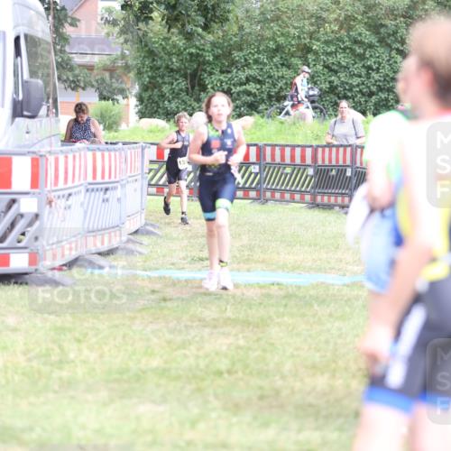 21.06.2026 - 29. Vierlanden-Triathlon Andreas Tolksdorf http://msf.ph/oto/9895156 21.06.2026 15:13:58 Ziel 1320, 1335, 1320, 1335 meine-sportfotos.de