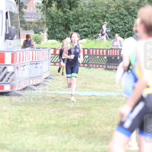 21.06.2026 - 29. Vierlanden-Triathlon Andreas Tolksdorf http://msf.ph/oto/9895159 21.06.2026 15:13:58 Ziel 1320, 1335, 1320, 1335 meine-sportfotos.de