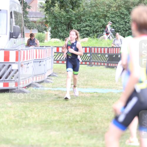 21.06.2026 - 29. Vierlanden-Triathlon Andreas Tolksdorf http://msf.ph/oto/9895164 21.06.2026 15:13:58 Ziel 1320, 1335, 1320, 1335 meine-sportfotos.de