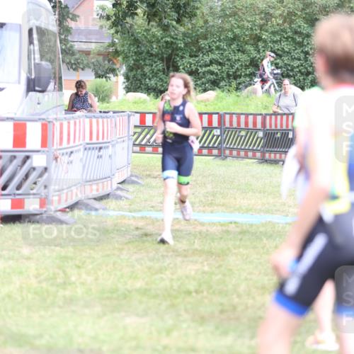 21.06.2026 - 29. Vierlanden-Triathlon Andreas Tolksdorf http://msf.ph/oto/9895165 21.06.2026 15:13:58 Ziel 1320, 1335, 1320, 1335 meine-sportfotos.de