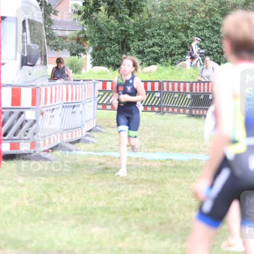 21.06.2026 - 29. Vierlanden-Triathlon Andreas Tolksdorf http://msf.ph/oto/9895166 21.06.2026 15:13:58 Ziel 1320, 1335, 1320, 1335 meine-sportfotos.de