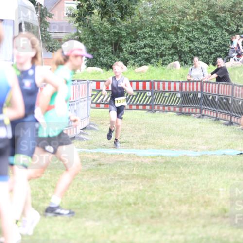 21.06.2026 - 29. Vierlanden-Triathlon Andreas Tolksdorf http://msf.ph/oto/9895169 21.06.2026 15:14:00 Ziel 1320, 1335, 1320, 1335 meine-sportfotos.de