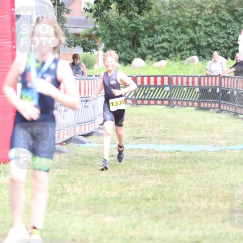 21.06.2026 - 29. Vierlanden-Triathlon Andreas Tolksdorf http://msf.ph/oto/9895182 21.06.2026 15:14:02 Ziel 1320, 1335, 1320, 1335 meine-sportfotos.de