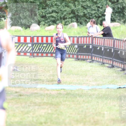 21.06.2026 - 29. Vierlanden-Triathlon Andreas Tolksdorf http://msf.ph/oto/9895192 21.06.2026 15:14:09 Ziel 1295, 1295 meine-sportfotos.de