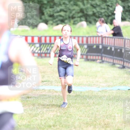 21.06.2026 - 29. Vierlanden-Triathlon Andreas Tolksdorf http://msf.ph/oto/9895206 21.06.2026 15:14:10 Ziel 1295, 1295 meine-sportfotos.de