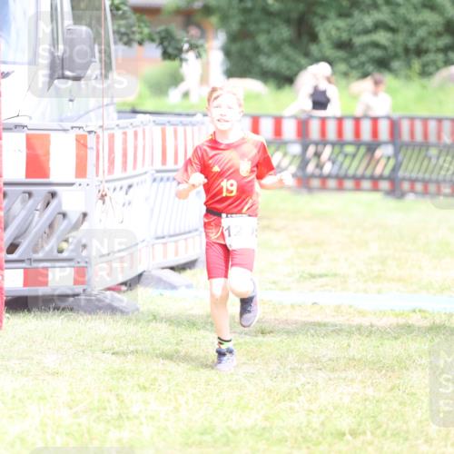 21.06.2026 - 29. Vierlanden-Triathlon Andreas Tolksdorf http://msf.ph/oto/9895210 21.06.2026 15:14:20 Ziel 1295, 1295 meine-sportfotos.de