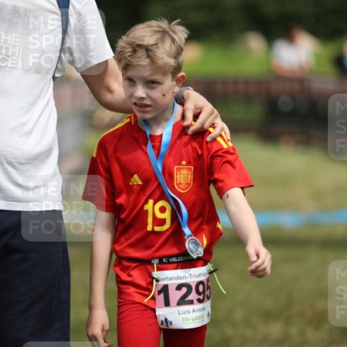 21.06.2026 - 29. Vierlanden-Triathlon Andreas Tolksdorf http://msf.ph/oto/9895224 21.06.2026 15:14:34 Ziel 1326, 1326 meine-sportfotos.de