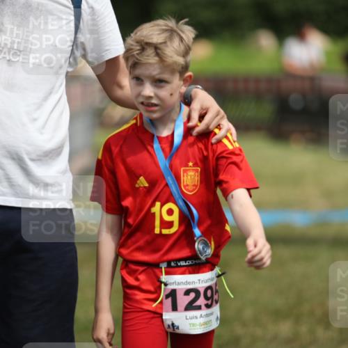 21.06.2026 - 29. Vierlanden-Triathlon Andreas Tolksdorf http://msf.ph/oto/9895225 21.06.2026 15:14:34 Ziel 1326, 1326 meine-sportfotos.de