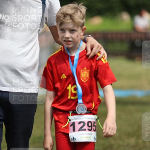21.06.2026 - 29. Vierlanden-Triathlon Andreas Tolksdorf http://msf.ph/oto/9895229 21.06.2026 15:14:34 Ziel 1326, 1326 meine-sportfotos.de