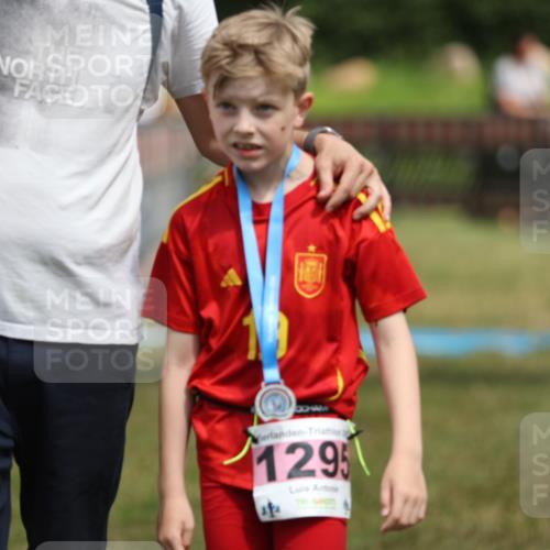 21.06.2026 - 29. Vierlanden-Triathlon Andreas Tolksdorf http://msf.ph/oto/9895230 21.06.2026 15:14:34 Ziel 1326, 1326 meine-sportfotos.de