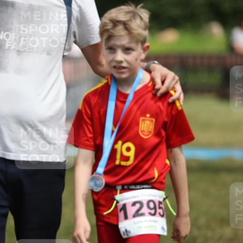 21.06.2026 - 29. Vierlanden-Triathlon Andreas Tolksdorf http://msf.ph/oto/9895233 21.06.2026 15:14:34 Ziel 1326, 1326 meine-sportfotos.de