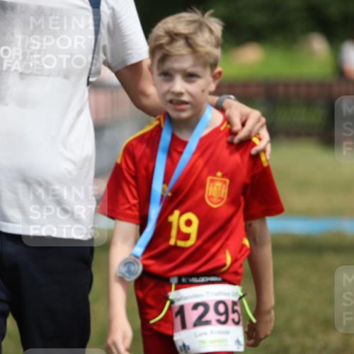 21.06.2026 - 29. Vierlanden-Triathlon Andreas Tolksdorf http://msf.ph/oto/9895234 21.06.2026 15:14:35 Ziel 1326, 1340, 1326, 1340 meine-sportfotos.de