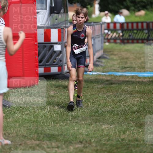 21.06.2026 - 29. Vierlanden-Triathlon Andreas Tolksdorf http://msf.ph/oto/9895249 21.06.2026 15:14:47 Ziel 1266, 1326, 1340, 1266, 1326, 1340 meine-sportfotos.de