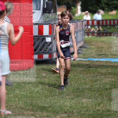 21.06.2026 - 29. Vierlanden-Triathlon Andreas Tolksdorf http://msf.ph/oto/9895253 21.06.2026 15:14:47 Ziel 1266, 1326, 1340, 1266, 1326, 1340 meine-sportfotos.de