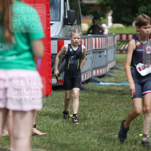 21.06.2026 - 29. Vierlanden-Triathlon Andreas Tolksdorf http://msf.ph/oto/9895266 21.06.2026 15:14:50 Ziel 1266, 1340, 1266, 1340 meine-sportfotos.de